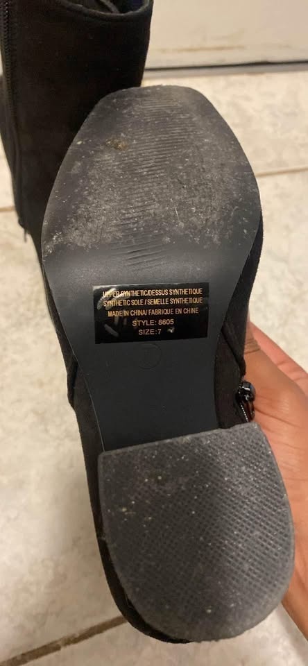 Black boots 👢 size 7 - photo 4