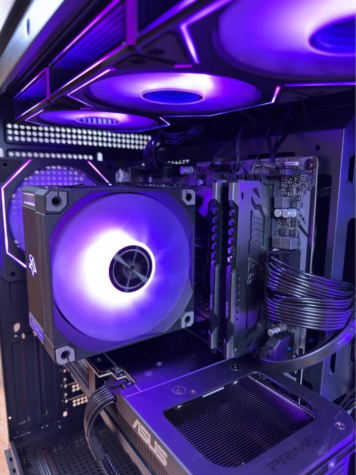 RTX 5070 | Ryzen 7 5700x | 32GB RAM | 1TB SSD Gaming PC! - photo 4