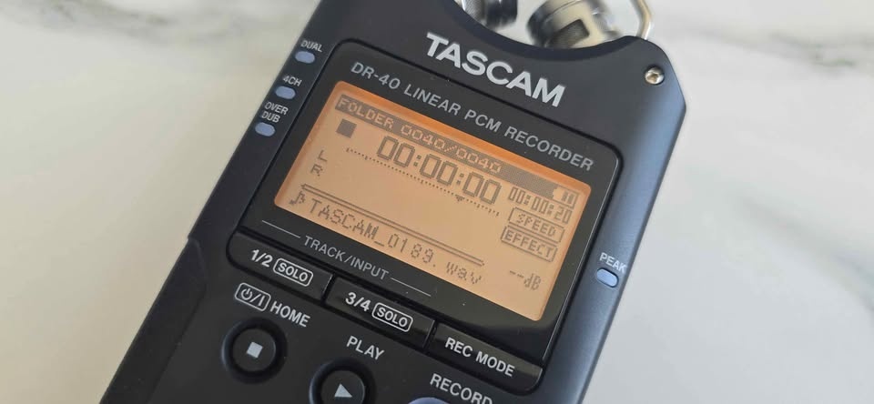 Tascam DR-40 Audio Recorder - photo 2