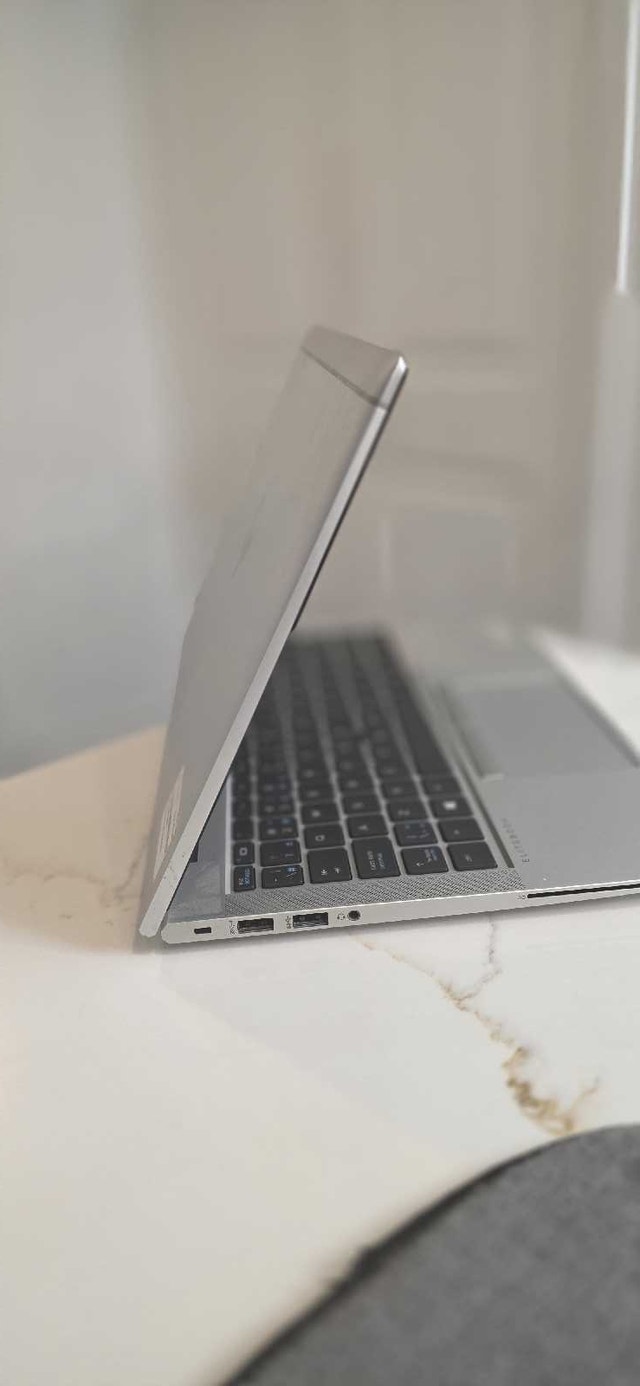HP EliteBook 840 G7 14" i5-10210U 16GB RAM 256GB SSD