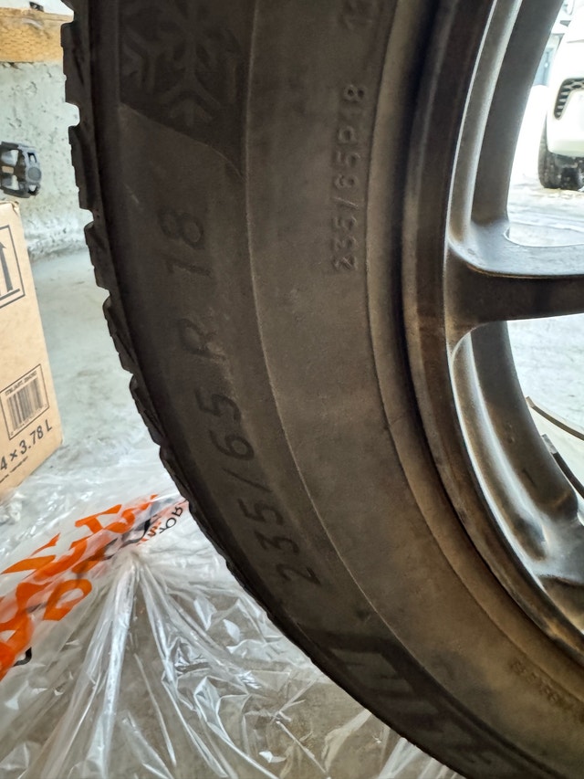 Michelin X Ice Winter Tires with Alloy Rims 235/65/R18 - photo 3