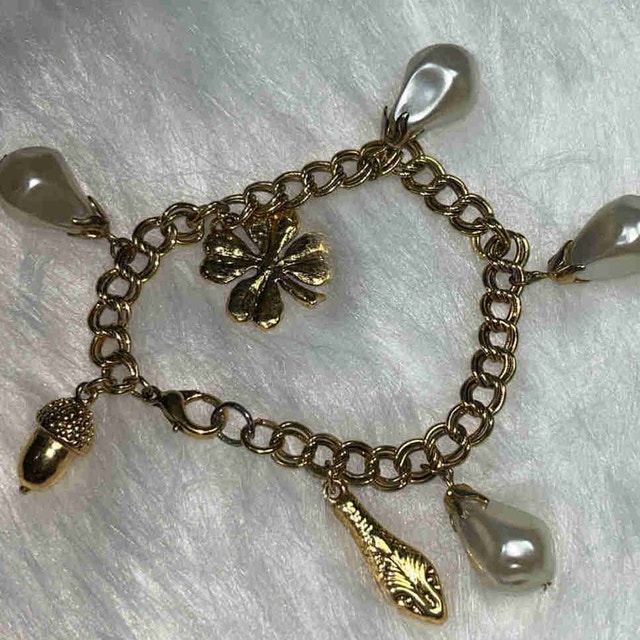 Bracelet