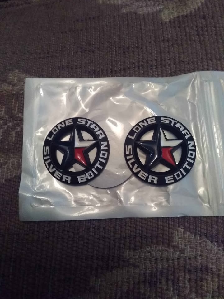 FREE SHIPPING TEXAS LONE  STAR EDITION QUALITY METAL SET OF 2 EM - photo 5