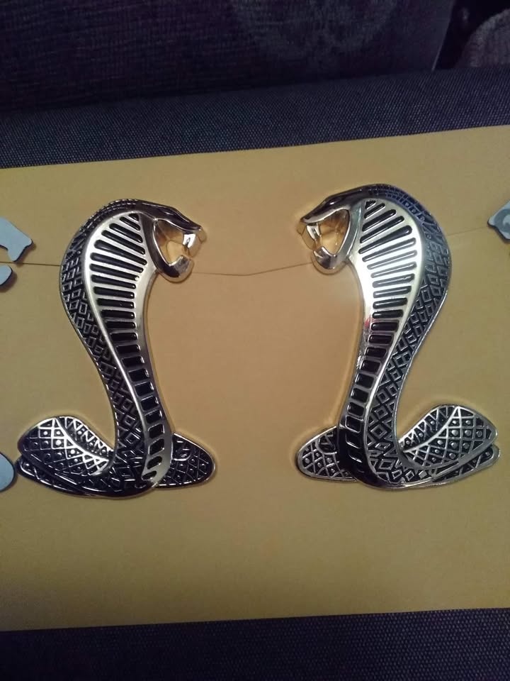 SHELBY COBRA QUALITY METAL SET OF 2 GOLD/BLACK - photo 4