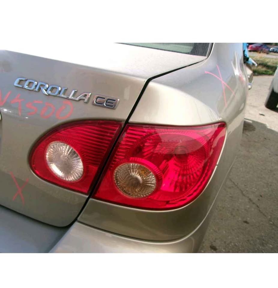 Rear passenger side tail lamp Toyota Corolla 2004-2008 - photo 5