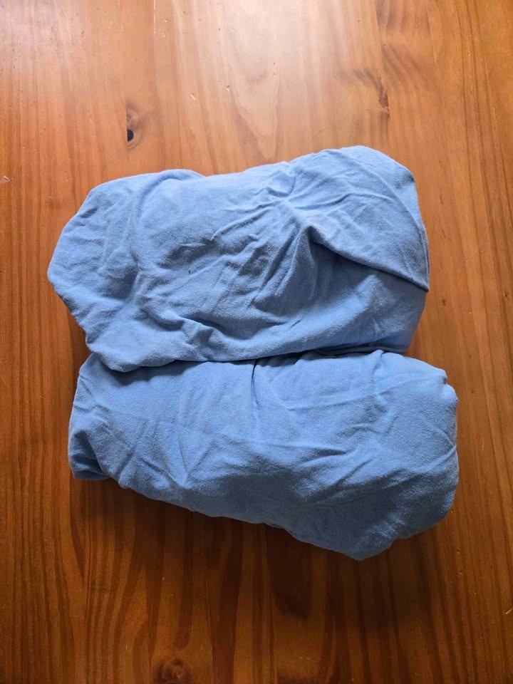 2 Ikea crib kids fitted sheet 70 x 131cm