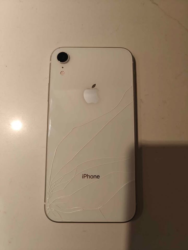 iPhone Xr 64GB White - photo 3