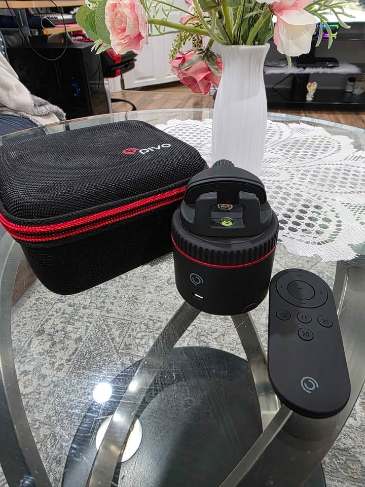 Pivo Pod Red + Remote Smart Phone Holder Camera 360 Tracking App - photo 2