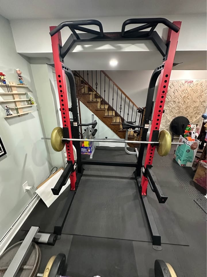 Squat Rack - Strong, Stable, Barely Used - Marcy - photo 5