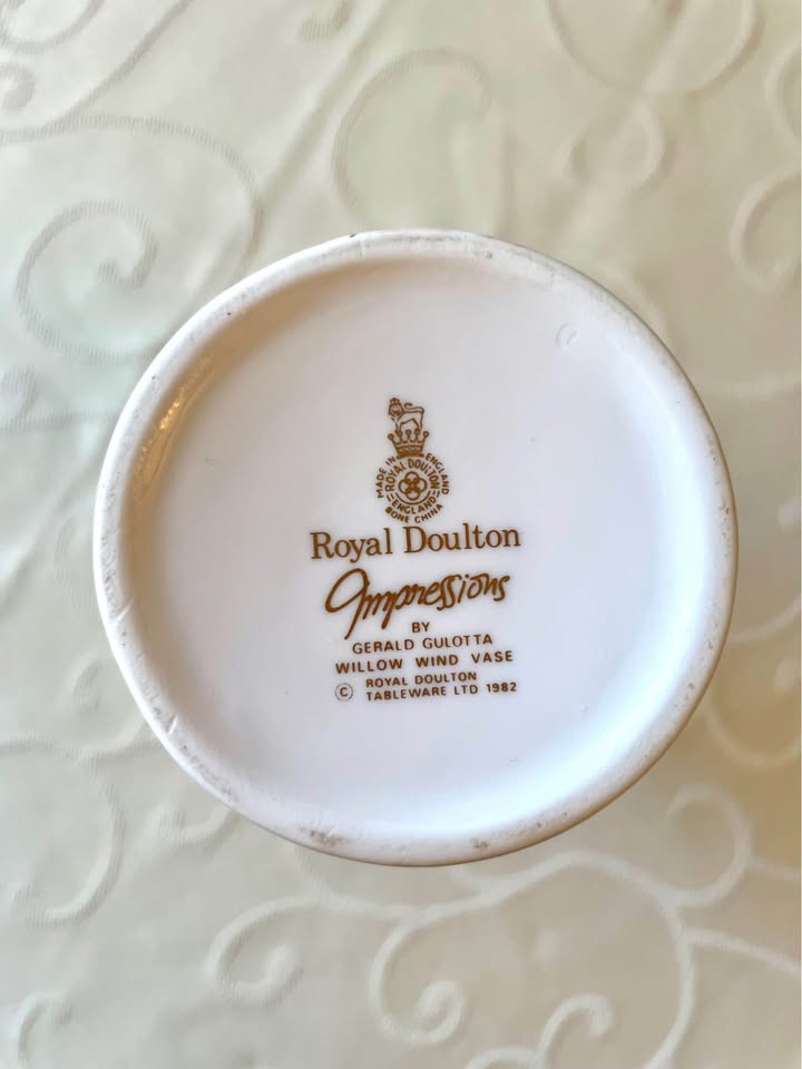 MOTHERS DAY Vintage ROYAL DOULTON Willow Wind Vase - photo 3