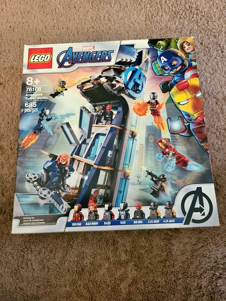 LEGO Marvel Avengers Tower Battle 76166