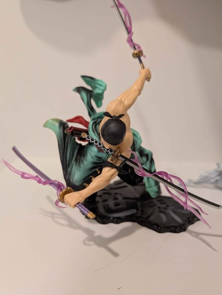 Roronoa Zoro Figurine – One Piece (Battle Pose) - photo 2