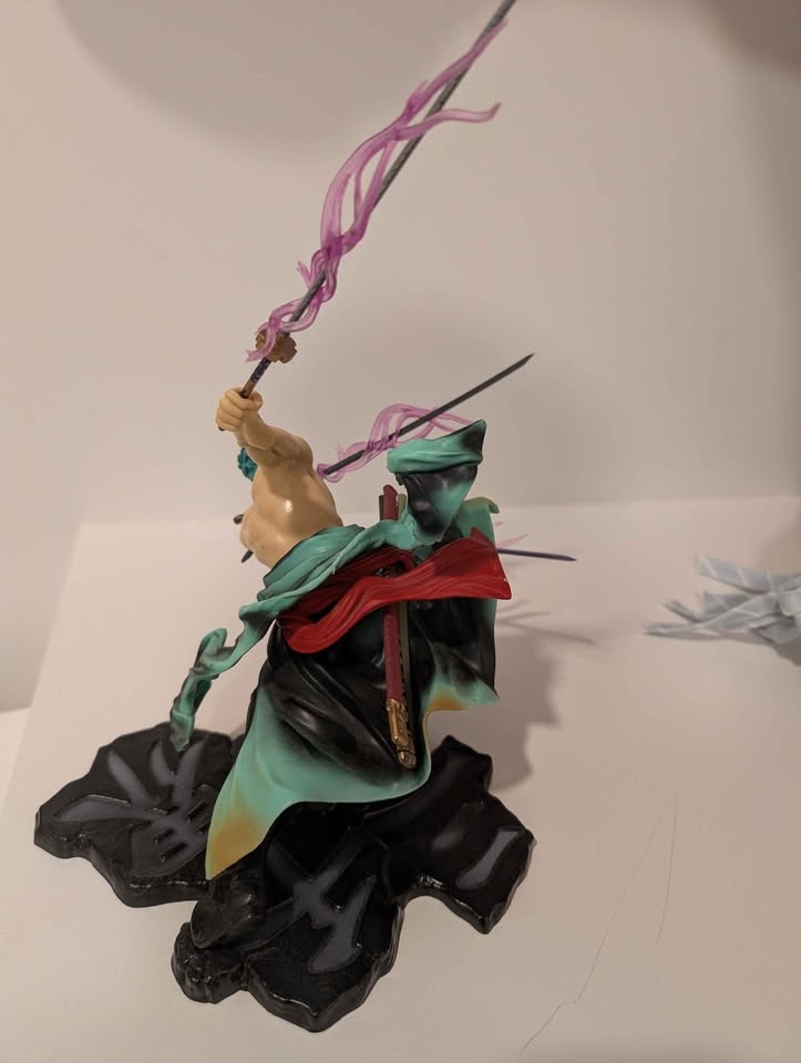 Roronoa Zoro Figurine – One Piece (Battle Pose) - photo 4