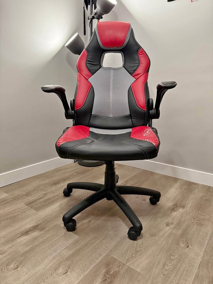 X-Rocker Valor 2.0 Gaming / Office Chair - $50 OBO