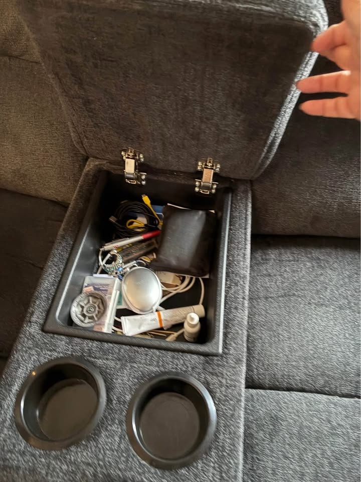 Lazyboy Reclining Loveseat - photo 3