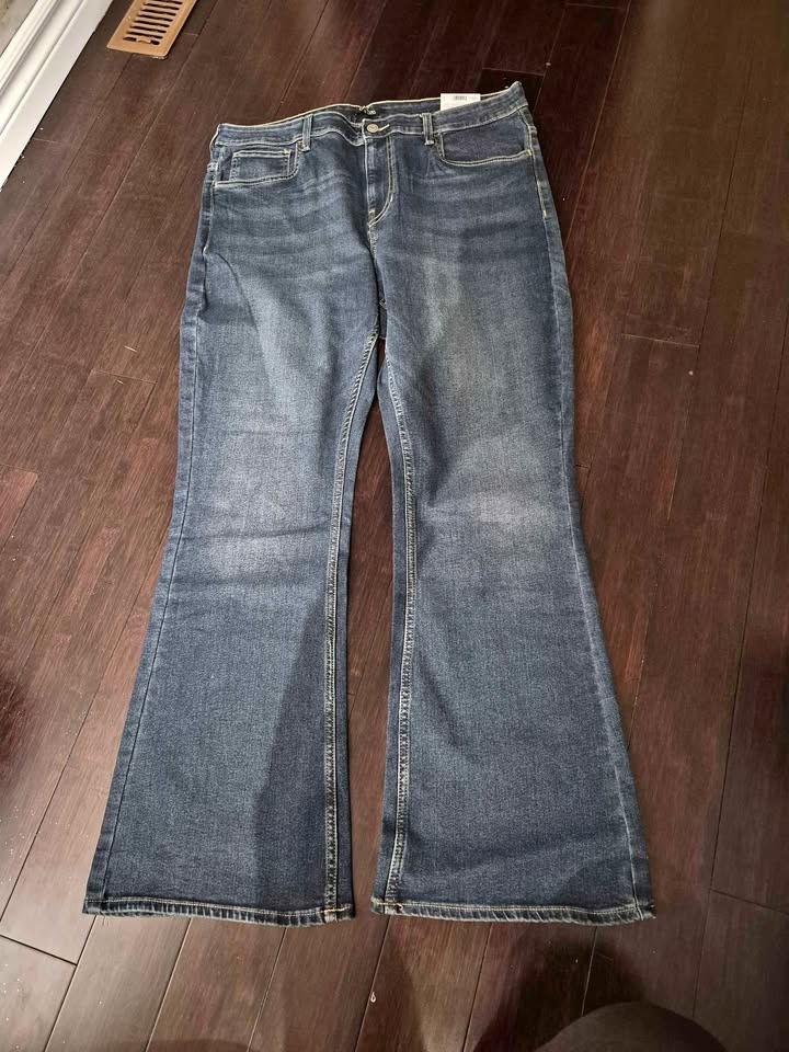 Brand New Size 18 Women's Boot Cut Jeans