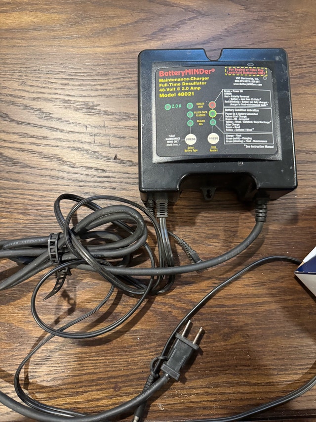 Battery minder maintenance charger