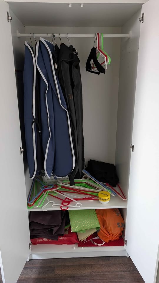 Dresser cupboard - photo 2