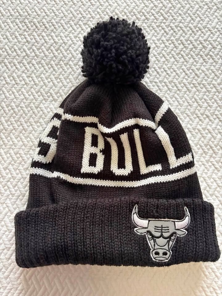 New Mitchell and Ness Mens Chicago Bulls Winter Hat