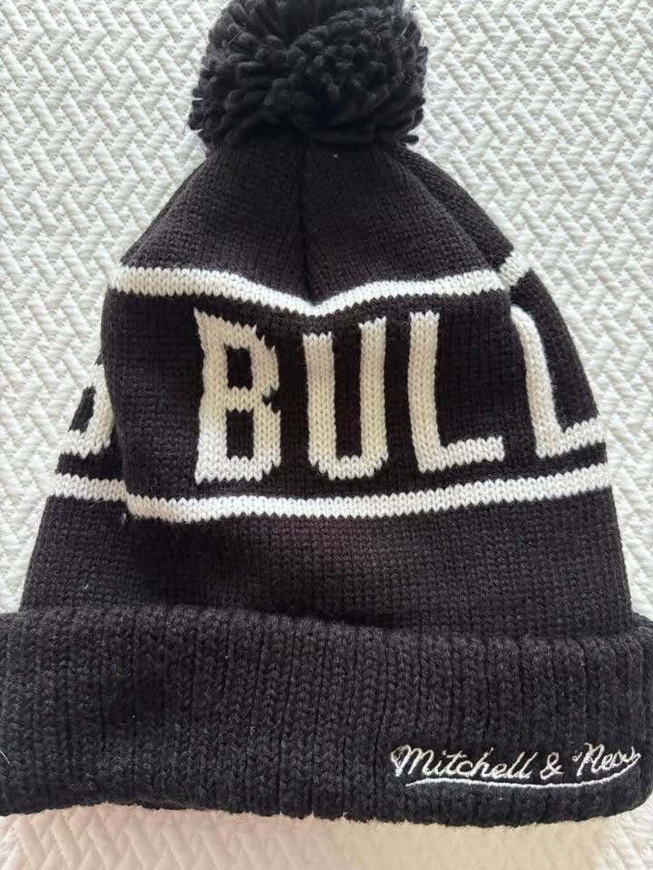 New Mitchell and Ness Mens Chicago Bulls Winter Hat - photo 2