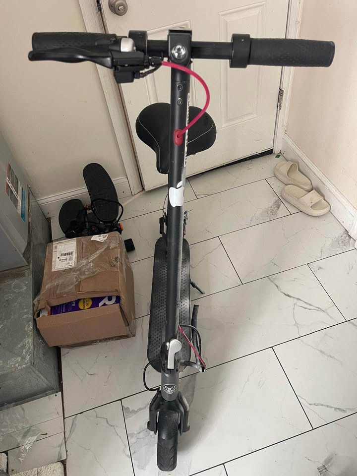 Electric Scooter with Seat - photo 5