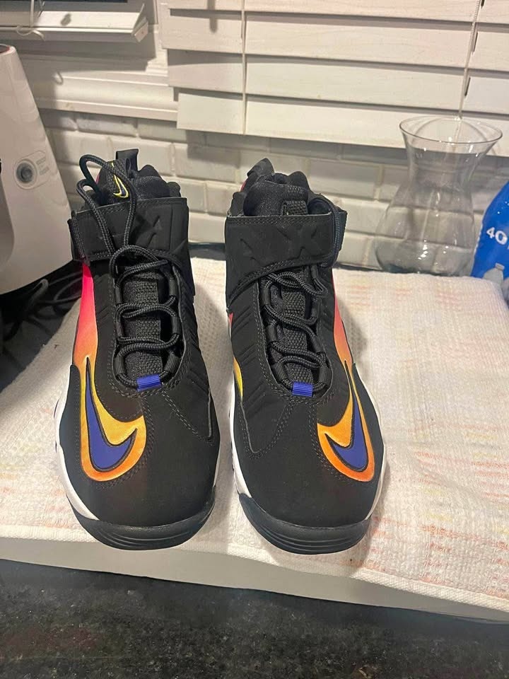 Nike Air Griffey Max 1 'Sunset Gradient' Sneakers