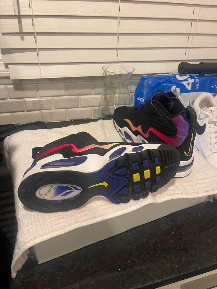 Nike Air Griffey Max 1 'Sunset Gradient' Sneakers - photo 2