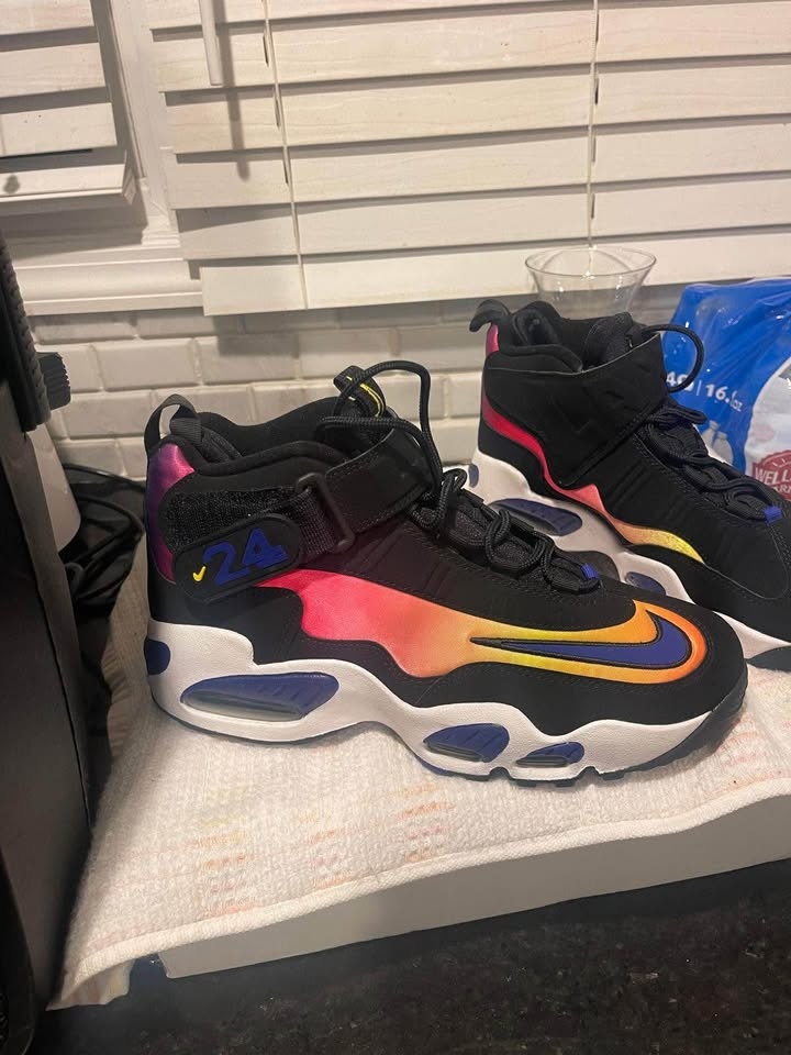 Nike Air Griffey Max 1 'Sunset Gradient' Sneakers - photo 3