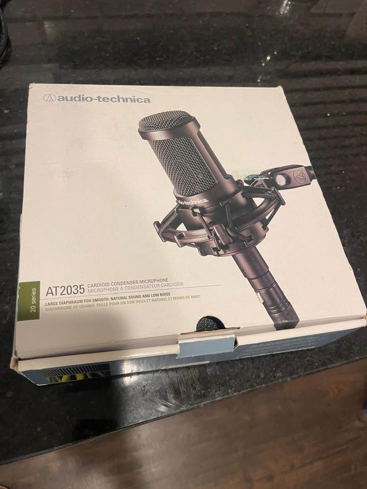 Audio-Technica AT2035 Cardioid Condenser Microphone - photo 2