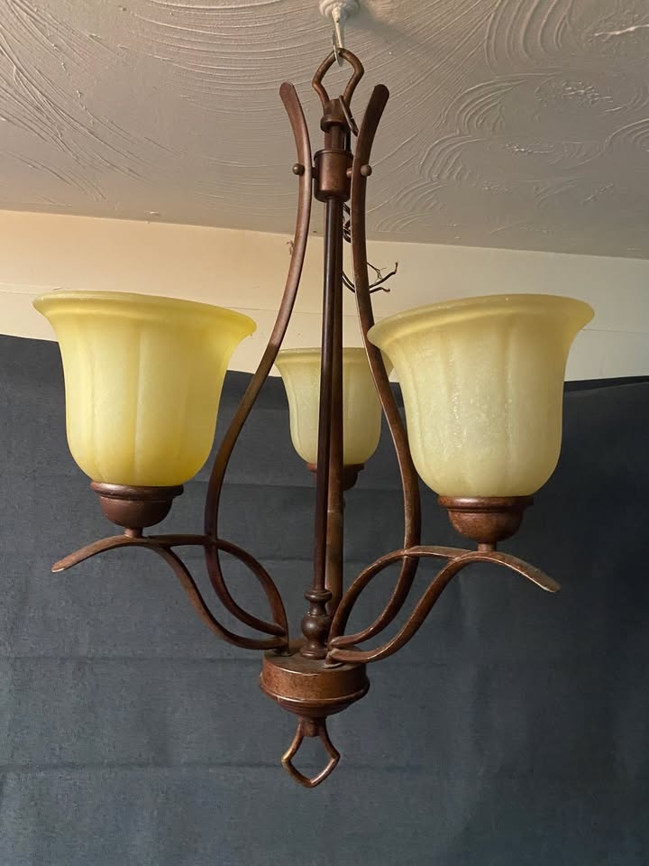 3 Light Chandelier 28" H x 17" W 3 Bulbs - photo 2