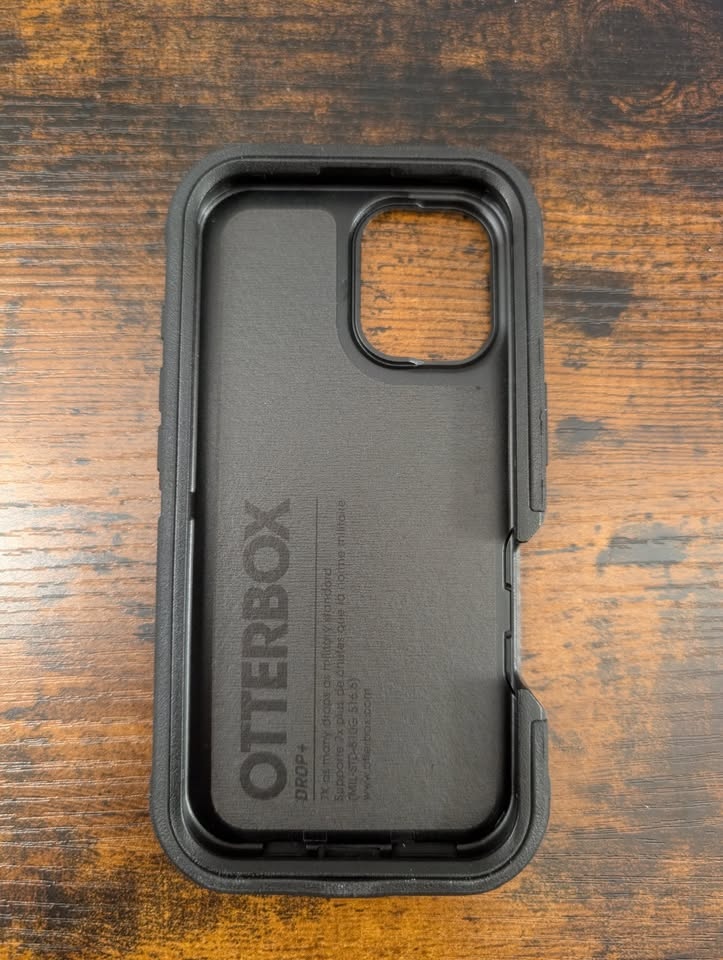 Used good | iPhone 16 Rugged case, shock/drop protection OtterBo - photo 3
