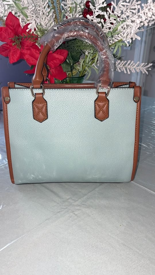 Hauntè Harmony Handbag - photo 2