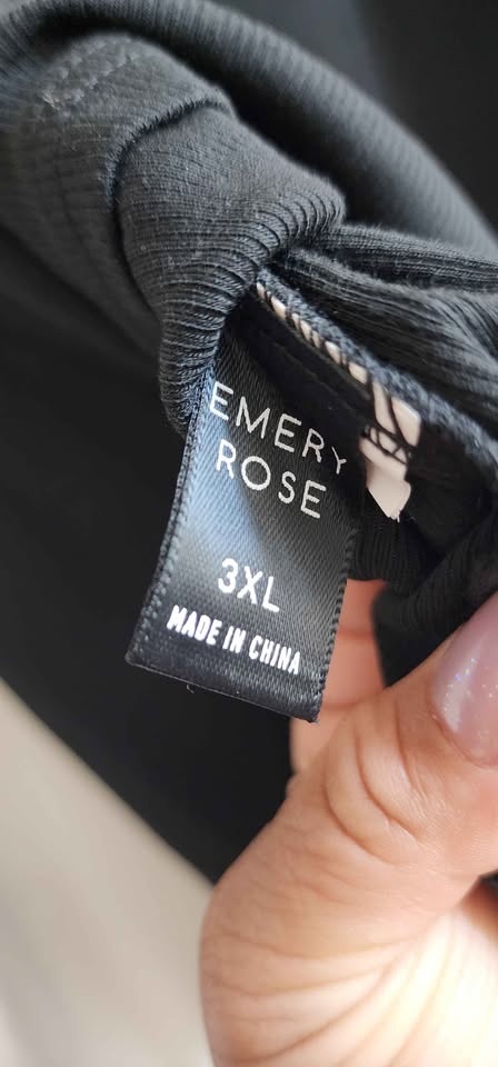 Women's Emery Rose black ribbed lace sleeveless top - photo 3