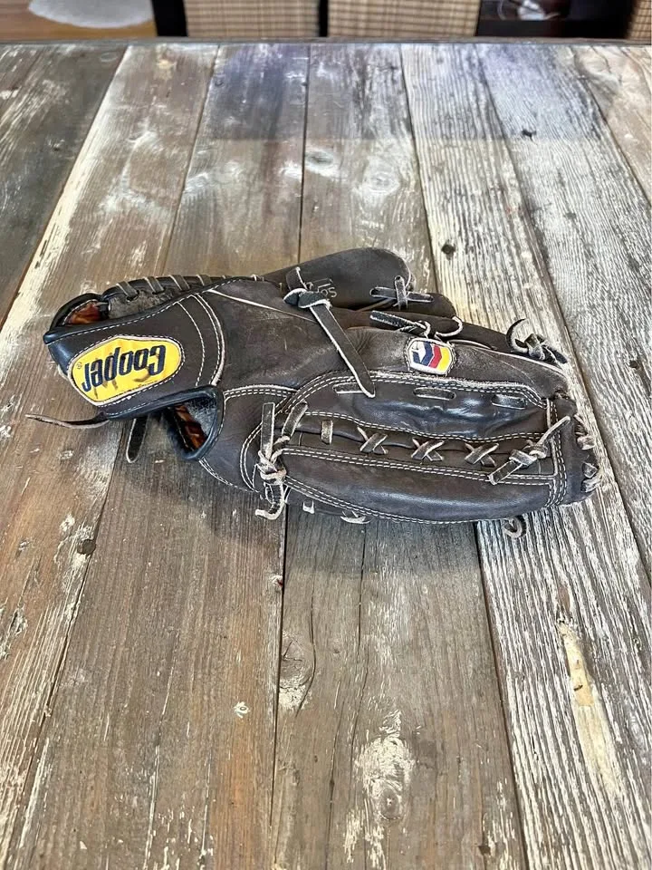Cooper 11” Black Diamond Baseball Glove thumbnail