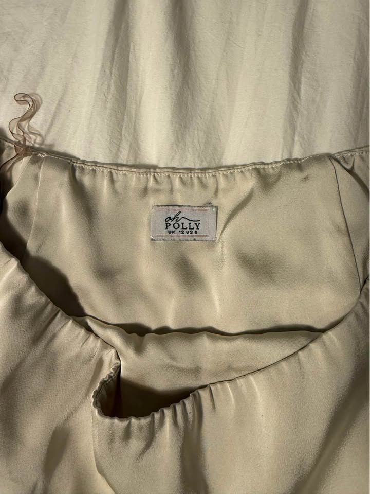 Champagne Satin Pleated Mini Skirt – Oh Polly - size M - photo 2