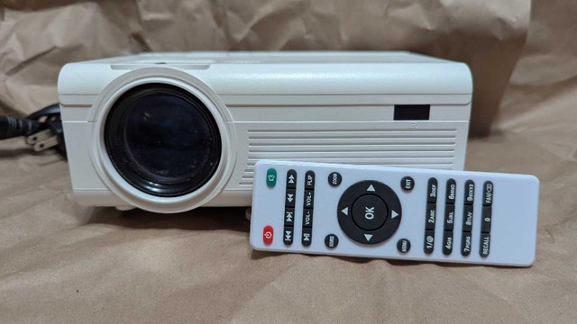 Crosstour Projector - photo 2
