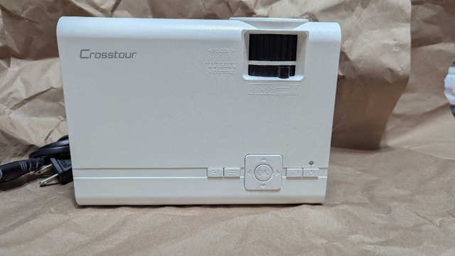 Crosstour Projector - photo 3