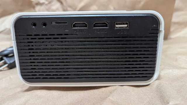 Crosstour Projector - photo 5