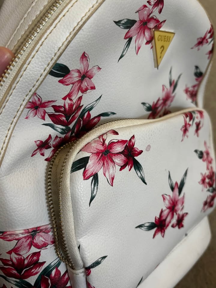 Guess Girls Floral Backpack - photo 3
