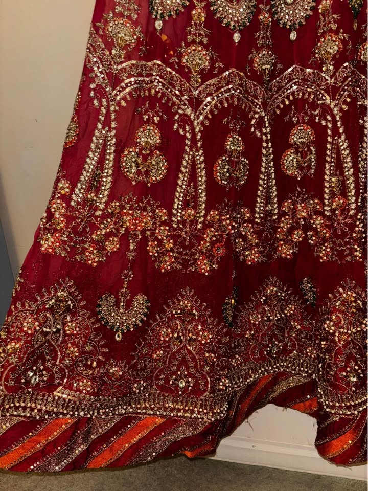 Heavy work red 3 piece Pakistani/Indian Dress - photo 2