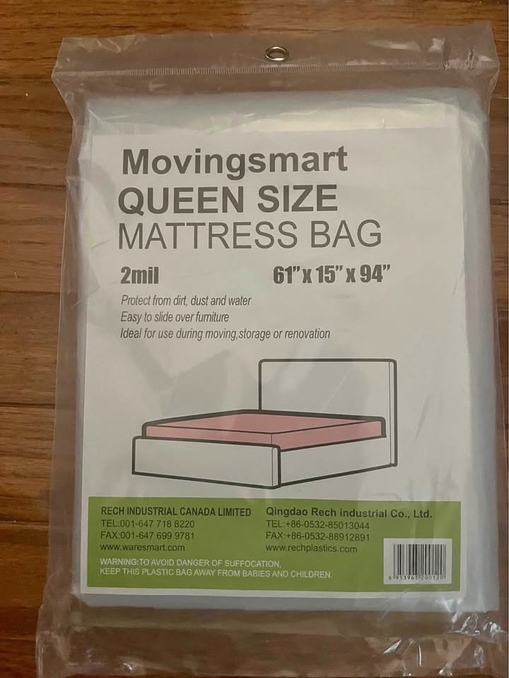 Brand new mattress bag for moving and storage