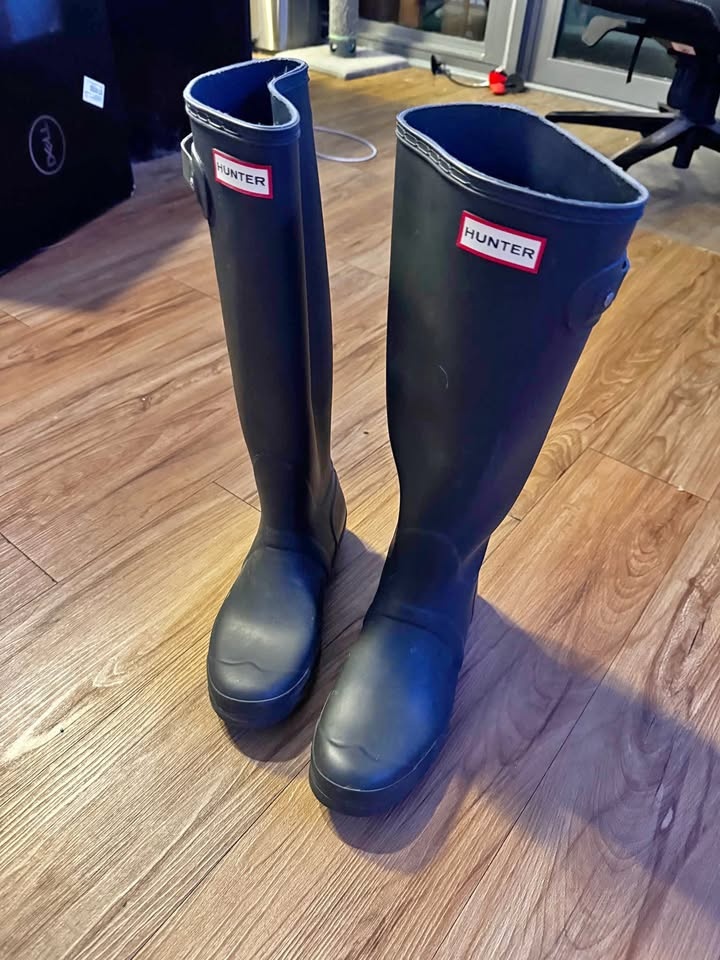 Hunter boots women's 8