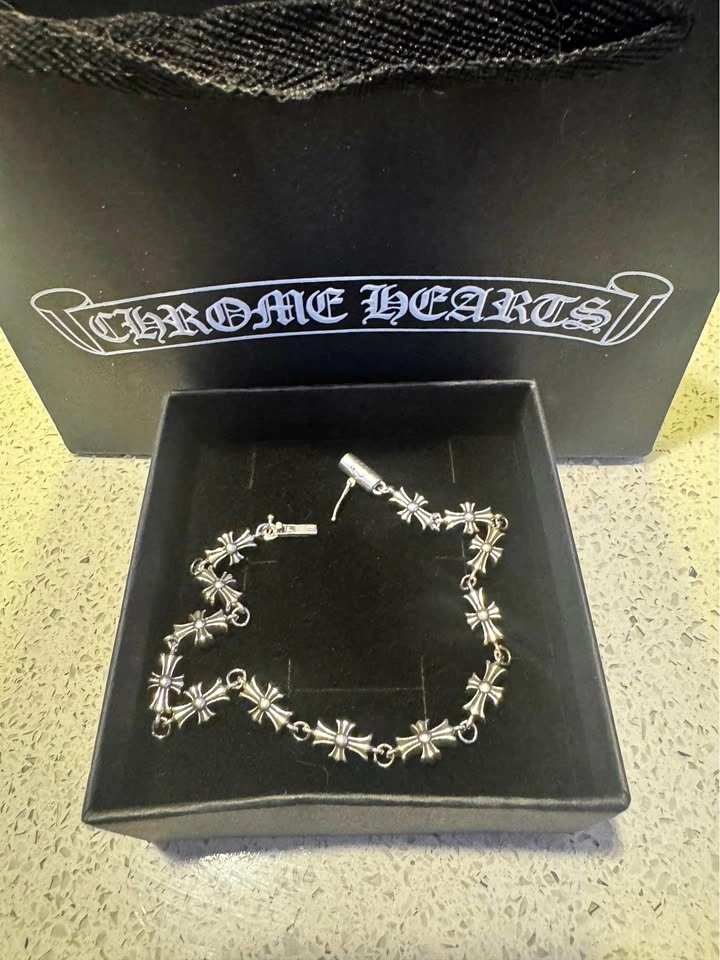 Rep chrome heart bracelet