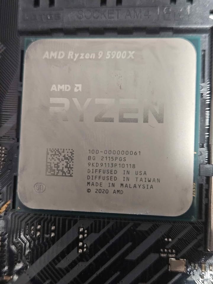 Motherboard and CPU combo. X570 and 5900x - photo 2