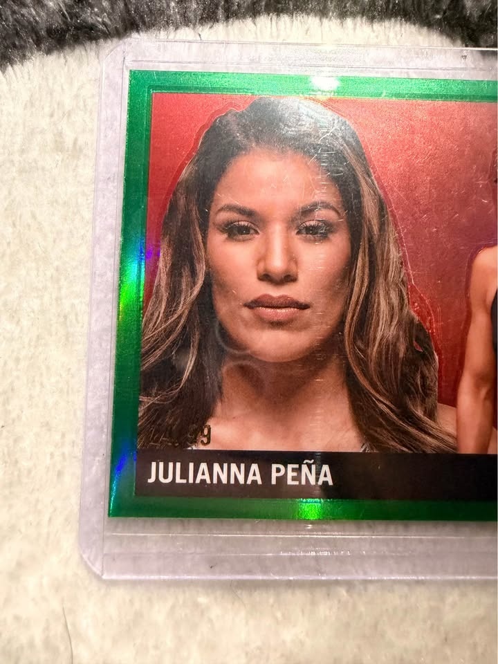 UFC Julianna Pena /99 Green Refractor Topps Chrome 2025 - photo 3