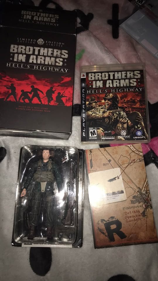 PS3 Brothers In Arms Hells Highway Collectors Edition - photo 2