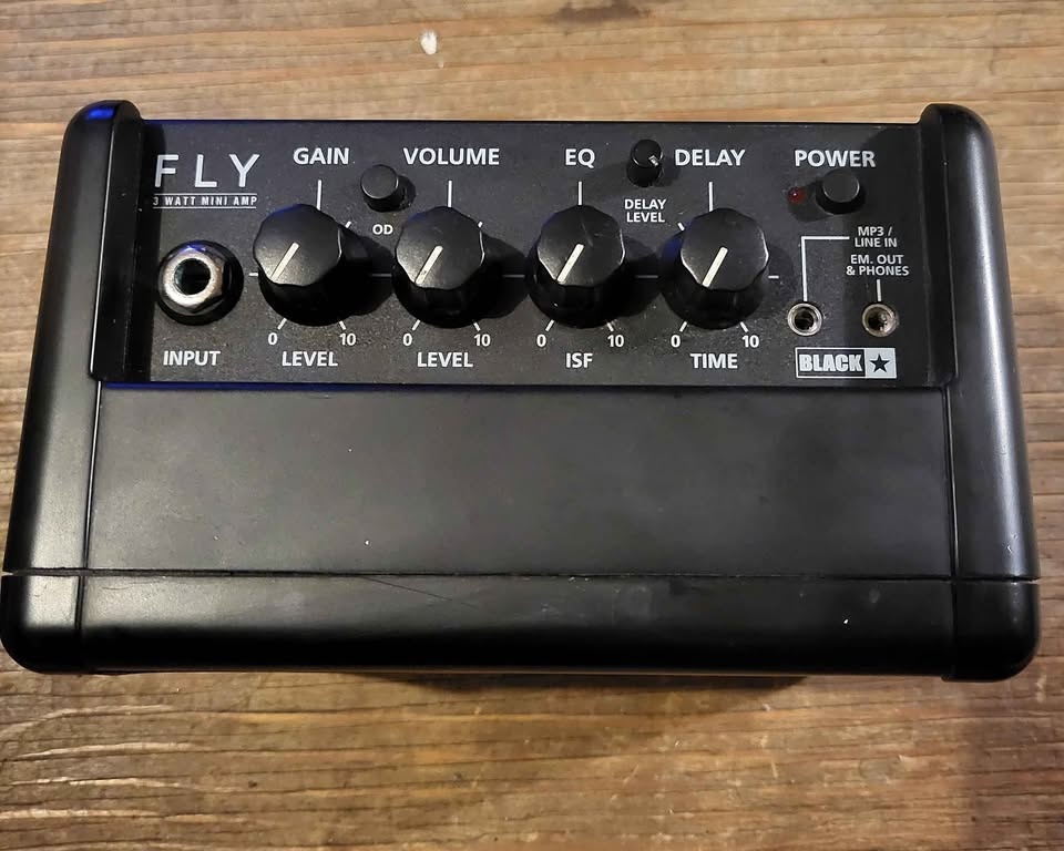 Blackstar FLY 3 mini guitar amplifier - photo 2