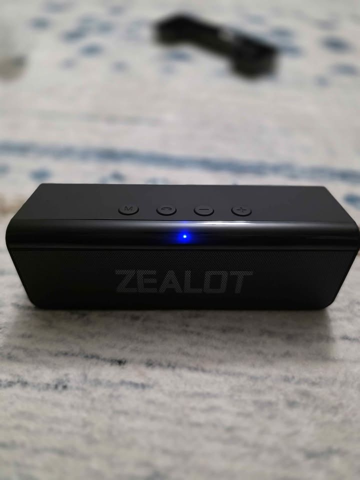Brand new Zealot S31 wireless Bluetooth speaker - photo 4