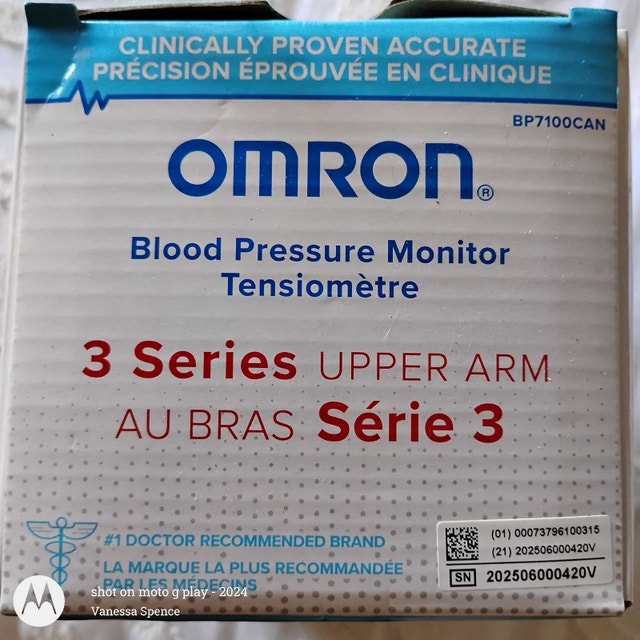 Omron Blood Pressure Monitor 3 Series 🌱 - photo 3