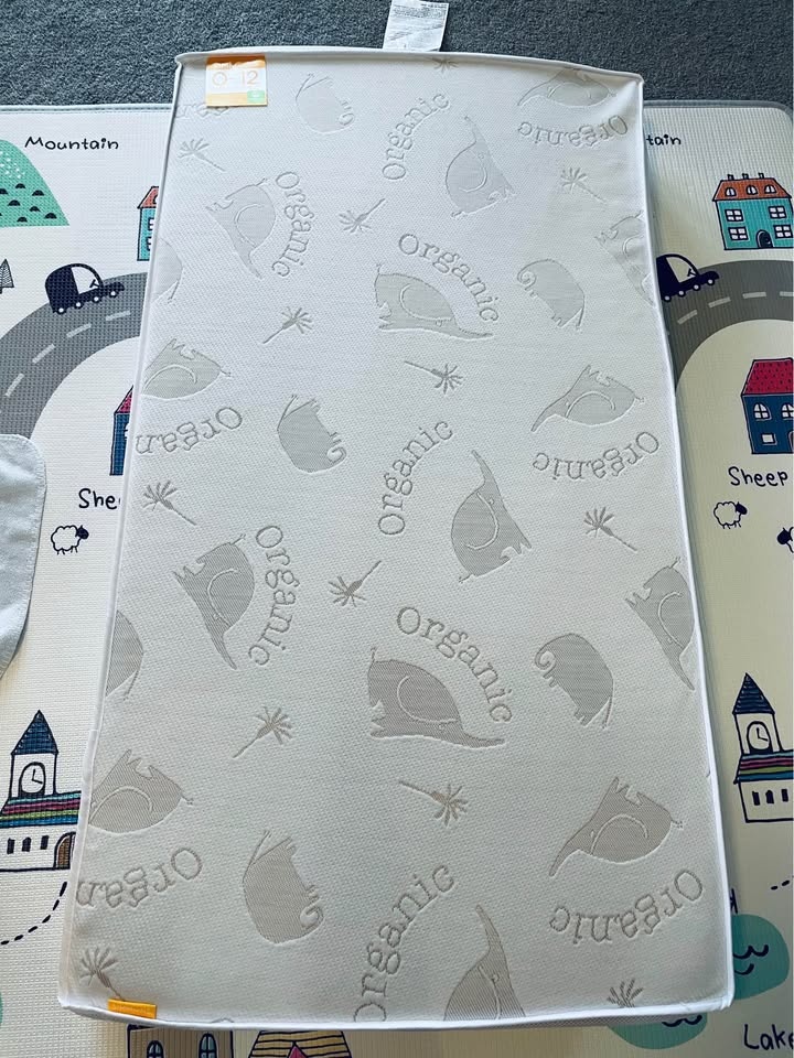 Crib, changer and organic cotton firm mattress - photo 2